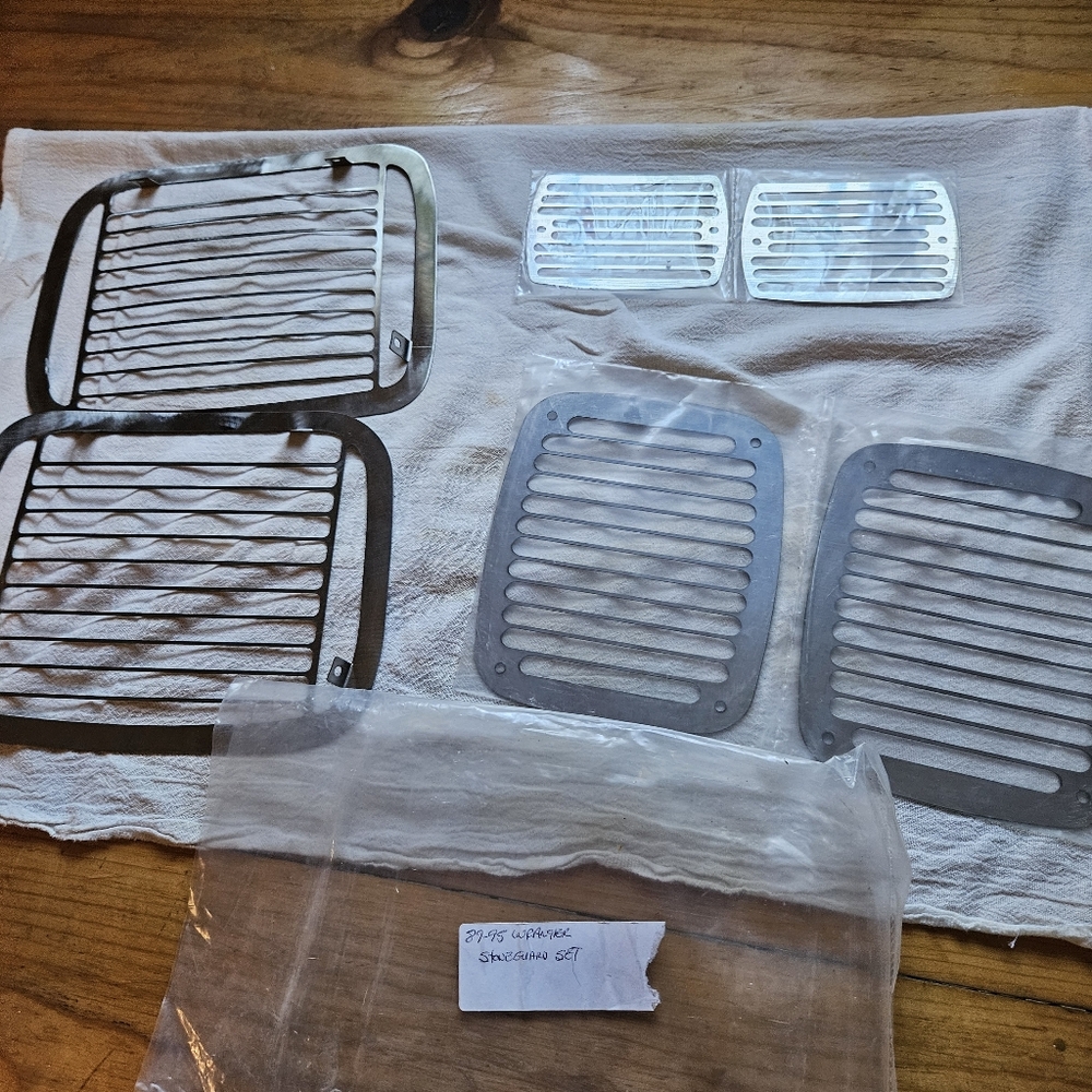 89 -95 Jeep Wrangler Stoneguard Set
